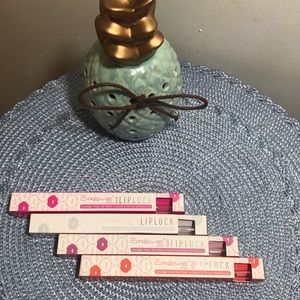 The Creme Shop || LIPLOCK